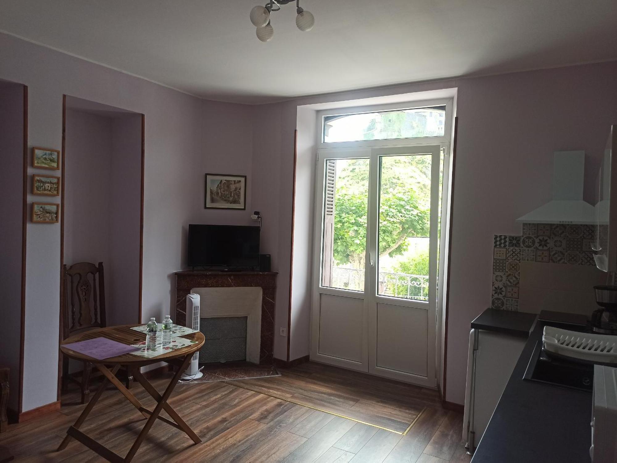 Apartment Touristique - La Colombiere